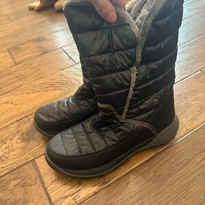 The North Face Black Quilted Boots
